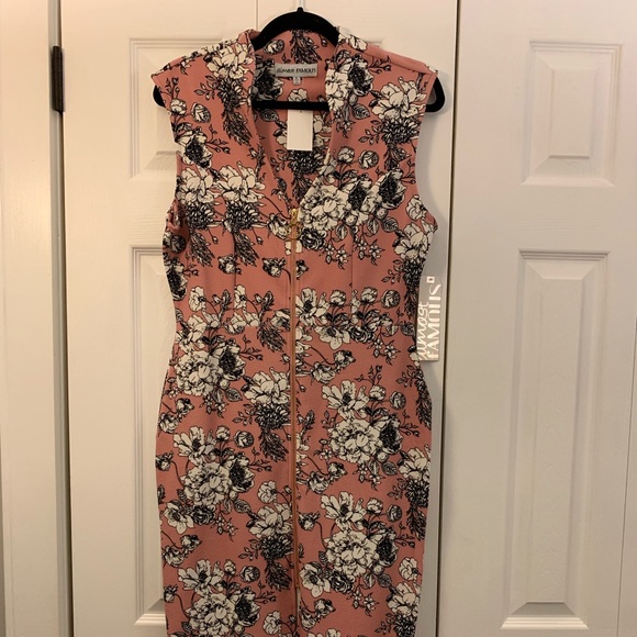 Pattern dress - Picture 2 of 5